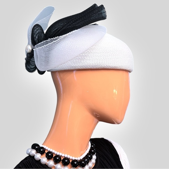 Faux Straw and Tulle Pillbox Fascinator Hat - Picture 1 of 5